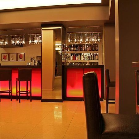 Hotel Finix ซันดันสกี ภายนอก รูปภาพ