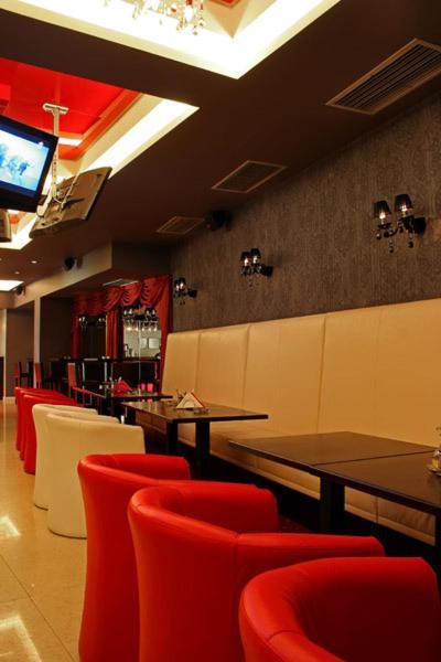 Hotel Finix ซันดันสกี ภายนอก รูปภาพ